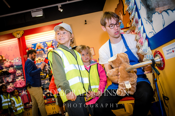 The Cathedral School of St Mary visits Drake Circus Shopping Centre as part of the Young Readers Programme, a combined initiative between British Land, Drake Circius Shopping Centre and the National L